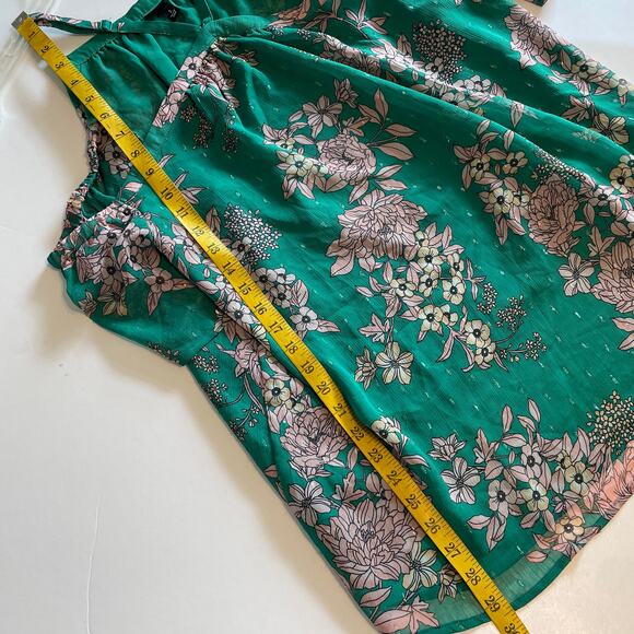 Torrid Green Floral Halter Top Womens Size 2X Crinkle Chiffon Cold Shoulder - Picture 11 of 12
